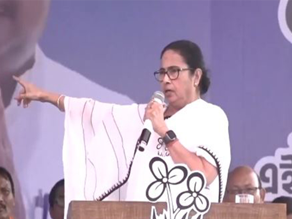 Attack on NIA team: Mamata questions timing of raid; BJP says no law and order in Bengal