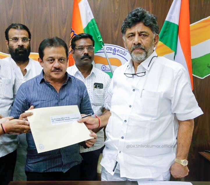 DK Shivakumar distributes ‘B’ form to Congress candidates for Karnataka polls