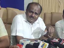 JD(S) leader Kumaraswamy alleges over Rs 1,000 crore corruption in transfers of govt employees in Karnataka