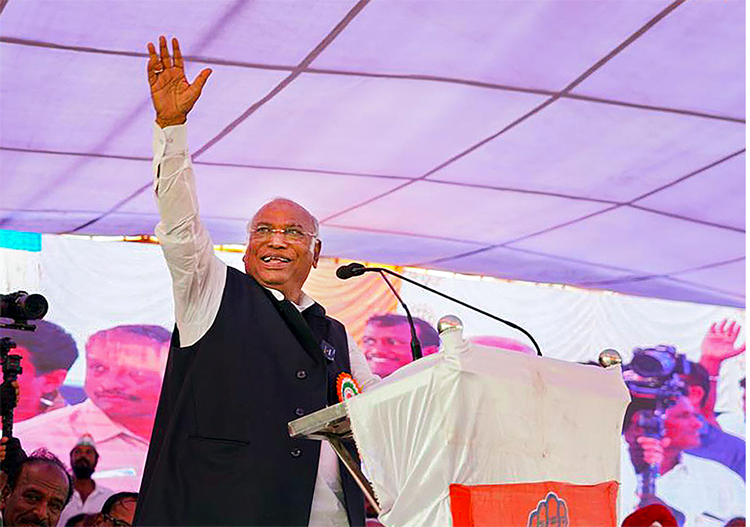 Kharge fires ‘poisonous snake’ barb at Modi, BJP leaders lash out at Cong. chief