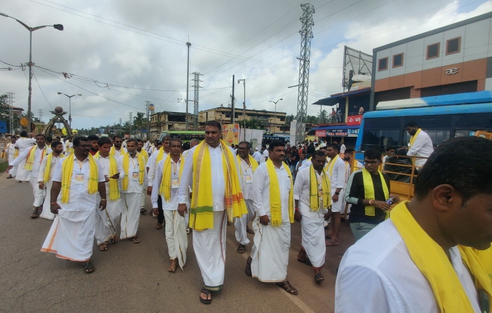 Namdhari samaj rally in Bhatkal demands release of funds for Narayan Guru Corporation