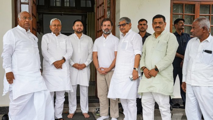 Opposition to keep aside contentious issues to take on BJP in 2024 LS polls