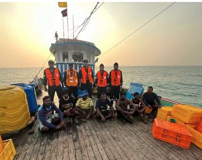 Karnataka: Coast Guard rescues eight people from flooded boat off Kundapura Coast