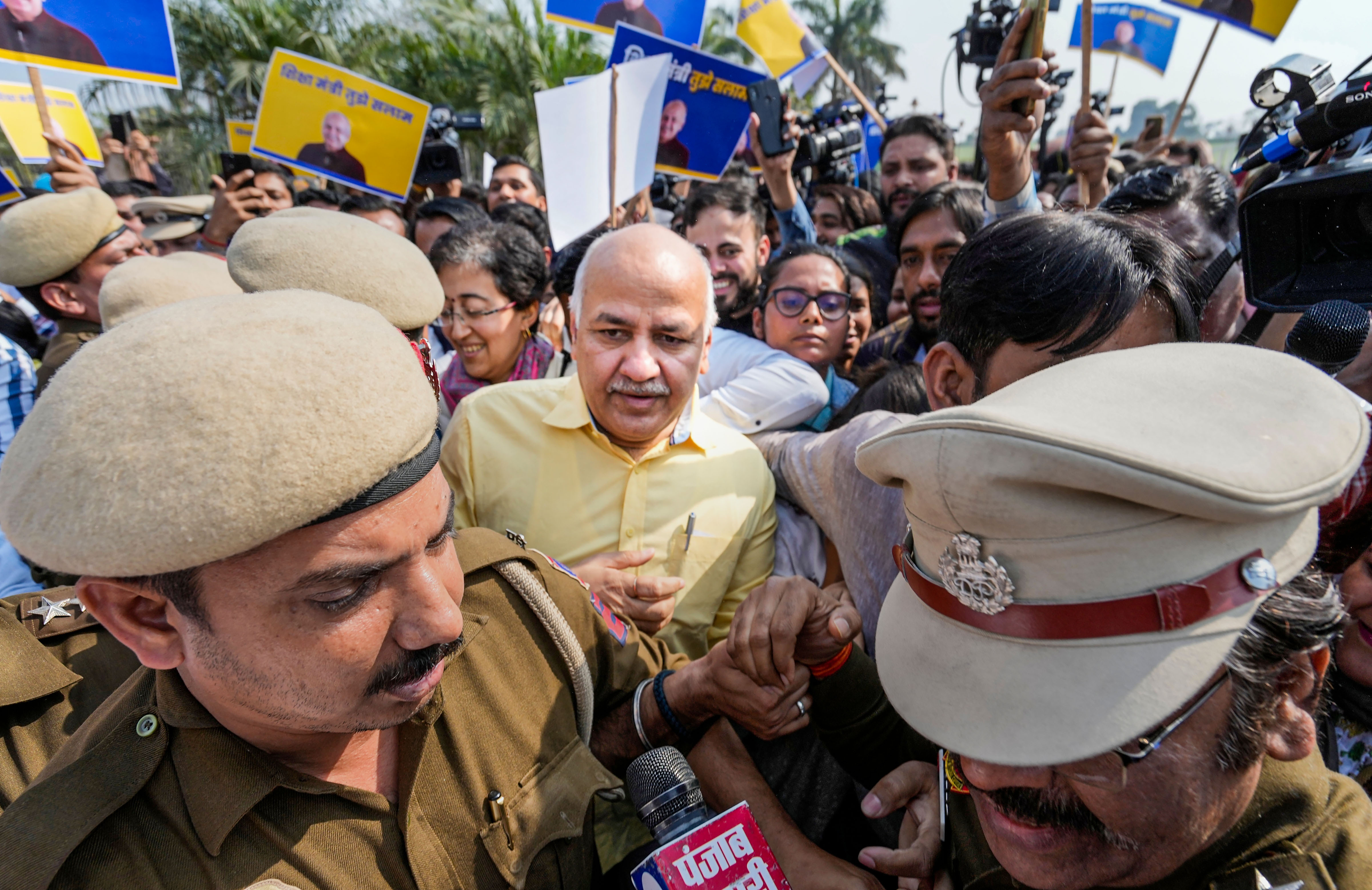 Excise scam: Manish Sisodia moves Delhi court for bail