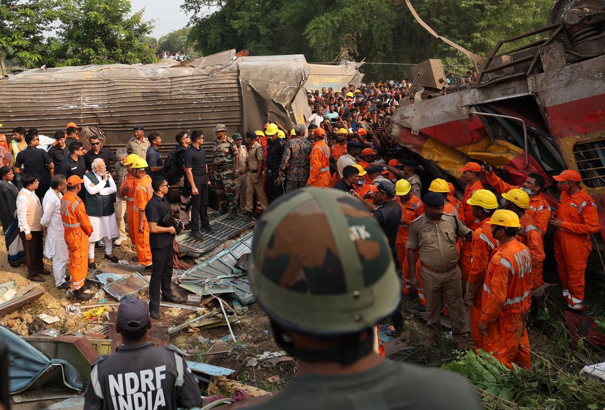 PM Modi inspects Odisha train accident site, takes stock of situation